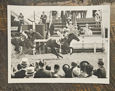 1968 Press Photo - Sir Ivor and Lester Piggott Win the Epsom Derby, Epsom Downs picture