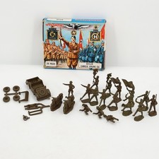 Vintage Atlantic 11008 German Leader Camicie Brune-SS 1970s 1:32 Scale Model Kit picture