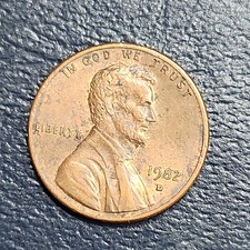 1982 D Denver Lincoln Penny Small Cent Copper 0918-06 picture