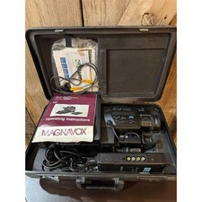 Vtg Magnavox Movie Maker VHS CCD Video Camcorder Powers On w/Charger Untested picture