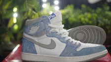 Men’s Nike Air Jordan 1 Retro High OG Shoes ‘Hyper Royal’ 555088 402 - US 12 picture