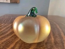 Lotton Studios 2002 Signed Iridescent Art Glass Pumpkin Fall Paperweight 2.5