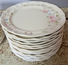 Vintage 1980's USA Pfaltzgraff Vintage Tea Rose Dinnerware 29 Dinner Plates picture
