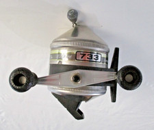 ZEBCO 733 THE HAWG Heavy Duty Direct Drive SPINCAST Fishing Reel picture