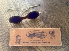 RARE Vintage Willison #1 Furnace Specs-Cobalt Blue WB3 Lenses W/box 1930’s-40’s picture