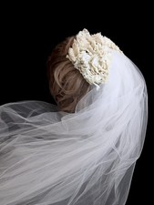 1950s - 1970s Priscilla of Boston Lace Wedding Veil picture