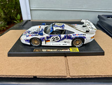 1:18 UT Models Porsche 911 GT1 #25 Le Mans 1996 Mobil 1  picture