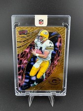 1997 Pacific Invincible Pop Cards Gold Prize #6 Brett Favre Packers picture