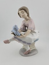 LLADRO PORCELAIN FIGURINE #7620 