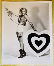 Marilyn Monroe Photo 1951 Cowgirl Valentine Photo #MM-VAL-1 Very Rare picture