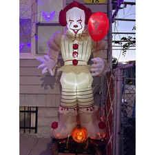 Warner Bros 8ft Pennywise Red Balloon LED Halloween Yard Inflatable IT Prop picture