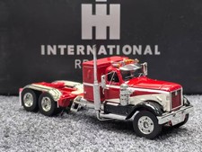 RARE-Top 1/64 High Quality Resin International RDF-405 Tractor picture