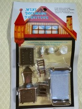 Dollhouse Miniature 1:48 Quarter Scale Bedroom Set Bed Dresser Chair Nightstand picture