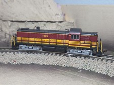 BACHMAN N SCALE BOSTON AND MAINE DIESEL LOCOMOTIVE DCC ITEM#64257 # 1505 TESTED picture