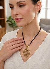 Vintage lia sophia Gold Tone Scrollwork Circle Pendant Necklace Adjustable Cord picture