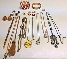 Vintage & Modern Costume Jewelry Lot - 22 Pieces (Monet, 1928, SHB & More) picture