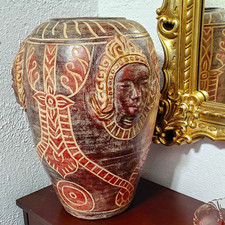 Vintage Mesoamerican-style effigy vase. Beautifully Crafted picture