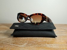 CHANEL CH5493 Rectangle Sunglasses 55mm Tortoise/Brown Polarized Lens 100% UV picture