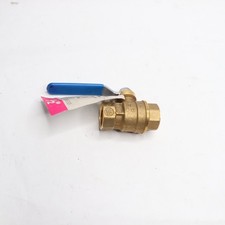 Everbilt 1/2 in. Brass FPT Full Port Threaded Ball Valve picture