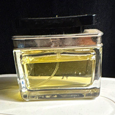 Marc Jacobs Marc Jacobs Eau de Parfum Spray, Regular Size 2.5 fl oz picture