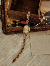 Gold Tone Vintage Oval Womens Wrist Watch Gift Quartz picture