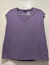 L.L. Bean Women's Purple V-Neck Cap Sleeve Tank picture