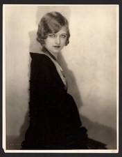 SENSATIONAL HYPNOTIC 1920 11X14 DECO SIREN NOEL FRANCIS PEARLS HAL PHYFE PHOTO picture