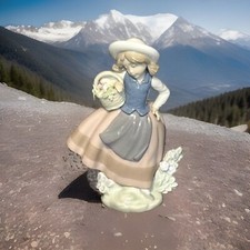1983 Lladro Porcelain Sweet Scent Girl Holding Basket of Flowers Figurine (Q) picture