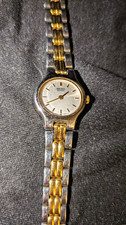 Seiko Quartz Women’s Two-Tone Metal Bracelet Analog Watch Silver Dial Vintage picture