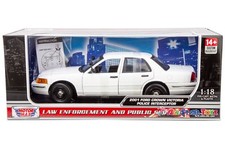 Motormax 1/18 2001 Ford Crown Victoria Police Car Blank White 73517 w/ Light Bar picture