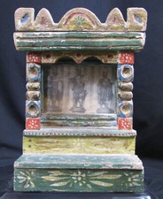 ANTIQUE MEXICAN WOOD NICHO/SHRINE WITH 3 WISE MEN RELIGIOUS ARTIFACT picture