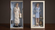 Franklin Mint Princess Diana Porcelain Doll + People’s Princess + 6 Outfit Boxes picture