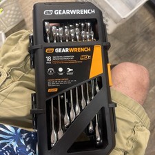 GEARWRENCH GWD18RWS SAE/Metric 90-Tooth Combination Ratcheting Wrench Set 18PC picture