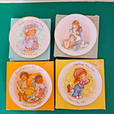 Vintage 4 AVON Mother’s Day 5” Mini Plates in Original Boxes w/Easels (1980's) picture