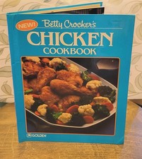 Vintage 1984 Betty Crockers Chicken Cookbook Golden Press Retro Recipe Book picture