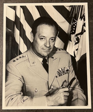 General Frank S Besson Jr Autograph US Army Chief of Engineers picture