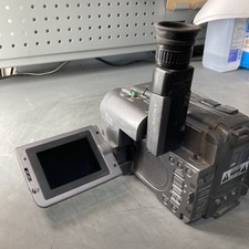 Sony Handycam CCD-TRV40 Video8 Analog Tape Camcorder Video Camera ****AS IS*** picture