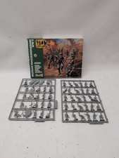 Revell 02511 1/72 German Armored Infantry Panzer Grenadiers Infantry Open Box picture