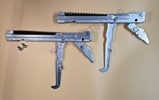 NEW IMPROVED FRIGIDAIRE 318024747, 318024715 HINGE SET (2 HINGES) picture