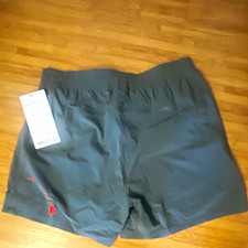 Lululemon Hawaii exclusive red islands rare Men's Gray Athletic 5”Size L picture