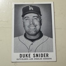 1960 Leaf #37 - Duke Snider Brooklyn Dodgers picture
