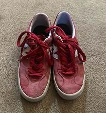 New Balance Tempus Women’s Low Top Lace Up Red/White Sneakers TEMPUSWR picture