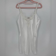 Dentelle Vintage Women's Elegant White Lace Trim Chemise Quiet Luxury Size Large picture