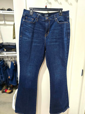 ✨a.n.a. A New Approach Women’s High-Rise Flare Jeans – Size 14 ✨ picture