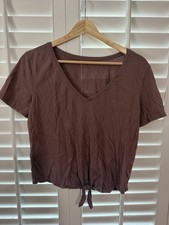 Lululemon Women's V-Neck Crop Top Short Sleeve Size Medium picture