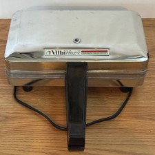 Vintage VILLAWARE Model 5200 Waffle Maker Uncoated Aluminum Grids Pre-Teflon USA picture
