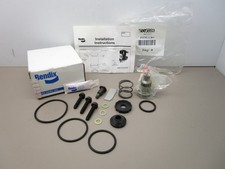 Bendix  5005893  End Cover Repair Kit for AD-9 Air Drier picture