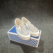 VANS x Kith Classic Slip-On Canvas Floral Blue/White Men's US 10 picture