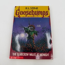 Goosebumps 20 The Scarecrow Walks at Midnight R.L. Stine 1994 First Printing PB picture