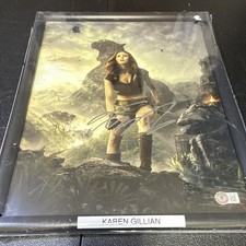 Karen Gillan (Jumanji: Welcome to the Jungle) Signed 11x14 Photo Beckett picture